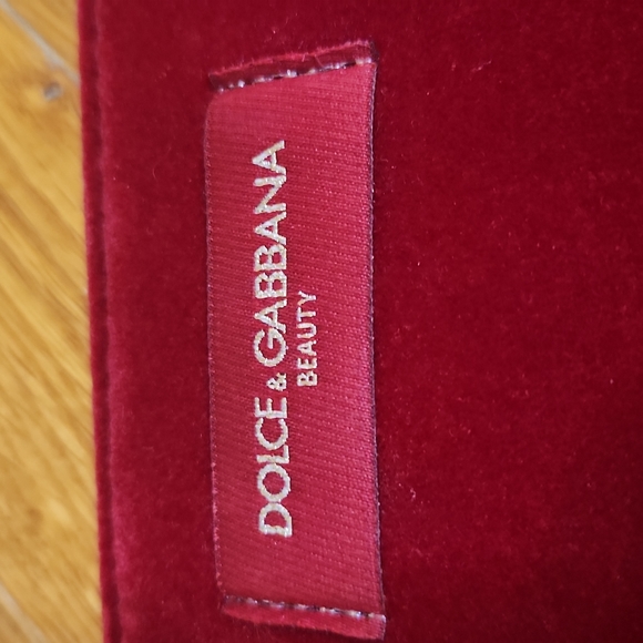 Dolce & Gabbana Beauty Cosmetic Bag Red Velvet Pouch - Picture 3 of 7